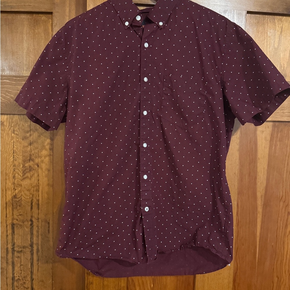 American Eagle Outfitters Men’s Burgundy Casual Button Down Shirt, Large